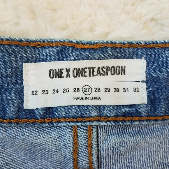 One Teaspoon Distressed Denim Shorts - Picture 9 of 10